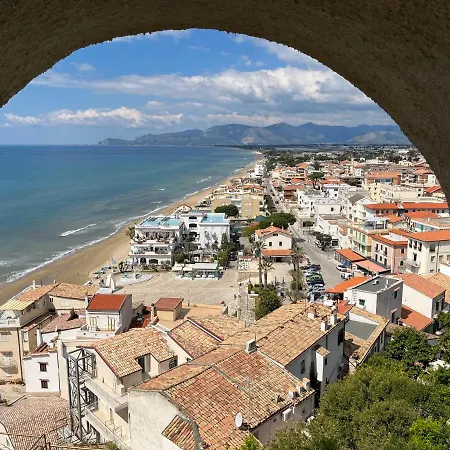 Hotel La Conchiglia 3*