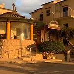 Hotel La Conchiglia 3*